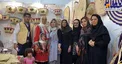 نیوشا ضیغمی در نمایشگاه صنایع دستی/عکس