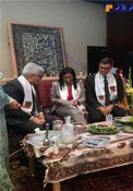 عکس/ وزیر امور خارجه ونزوئلا، در حال آبگوشت خوردن!