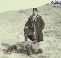 عکس/ ژست ناصرالدین شاه بعد از شکار یک گراز!