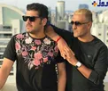 موهای زرد فوتبالیست مشهور و لباس گل گلی بازیگر معروف در برزیل