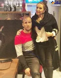 فوتبالیست مشهور و همسرش در یک کافه+عکس