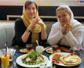 عکس/ دورهمی بها‌ره ر‌هنما و مهتاب کرامتی در یک رستوران