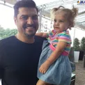سام درخشانی و دخترش/عکس