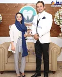 مانتو و شلوار عجیب و غریب خانم بازیگر در کلینیک دندانپزشکی+عکس