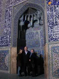 عکس/ زنده یاد مریم میرزاخانی درکنار خانواده اش در ایران