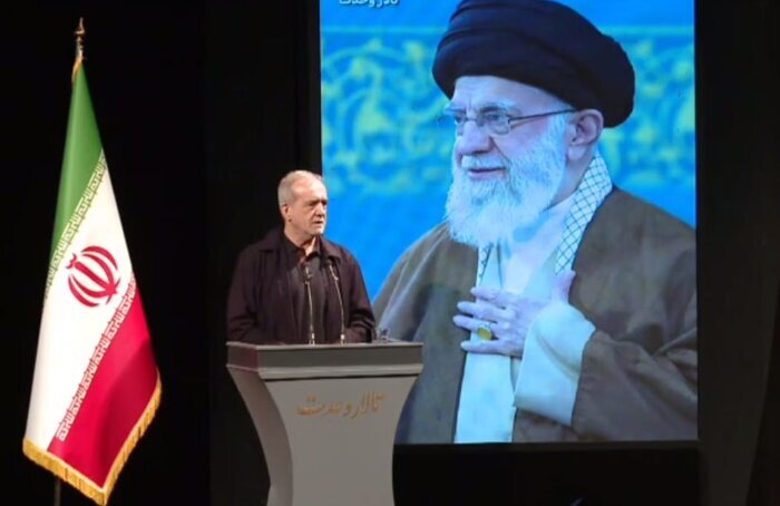 پزشکیان: دشمن تسلیم شدن ما را باید در خواب ببیند/وحدت؛ راه نجات از بحران
