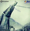 پایین کشیده شدن مجسمه فرح توسط مردم+ عکس
