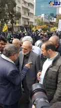 حسین شریعتمداری در راهپیمایی روز 13 آبان +عکس