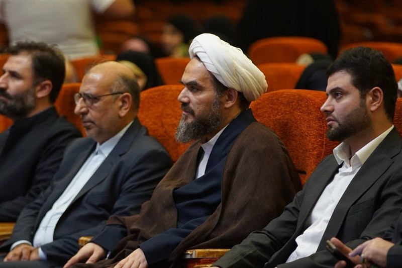 برگزاری همایش تکریم خانواده رهبر شهید انقلاب در بغداد برگزاری همایش تکریم خانواده رهبر شهید انقلاب در بغداد