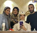سلفی خانم بازیگر با لباس و گریم عروس