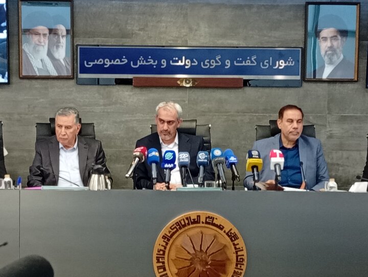 جهاد اقتصادی با همکاری دولت و بخش خصوصی ادامه دارد