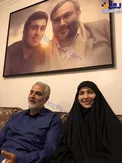 عکس/ عکس یادگاری دختر شهید عماد مغنیه با حاج قاسم