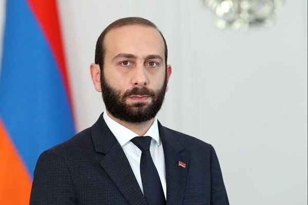 میرزویان: ایروان برای روابط خود با تهران اهمیت بسیاری قائل است میرزویان: ایروان برای روابط خود با تهران اهمیت بسیاری قائل است