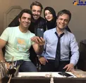 عکسی بامزه از بازیگران و کارگردان سریال عاشقانه در پشت صحنه