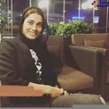تیپ متفاوت خانم بازیگر در کافی شاپی خاص