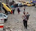 تصویری دردناک از فرار دختر و پدر از چنگ داعش