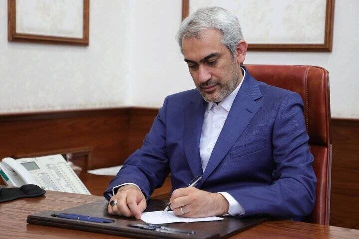 وزیر اقتصاد انتخاب وزیر دفاع و پشتیبانی نیروهای مسلح را تبریک گفت