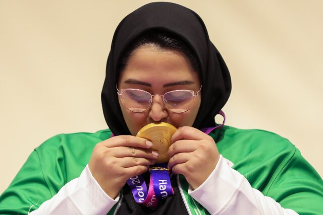 فائزه احمدی قهرمان پاراتیراندازی ناگویا شد/ ساره جوانمردی نقره گرفت فائزه احمدی قهرمان پاراتیراندازی ناگویا شد/ ساره جوانمردی نقره گرفت