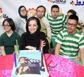 عکس/ جشن تولد متفاوت «نفیسه روشن»