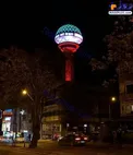 عکس/ نماد آنکارا، رنگ پرچم ایران را به خود گرفت