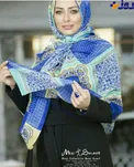 خانم بازیگر و روسری زیبا و خاصش + عکس