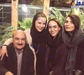 عکس / ایرج طهماسب و همسرش، به همراه دخترانشان