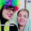 عکس مناسبتی خانم بازیگر با مادرش با موهایی رنگارنگ و عجیب