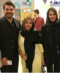 سام درخشانی در کنار مادر و همسرش+عکس