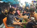 ماساژ پای زائران کربلا توسط خادمین موکب ها+عکس