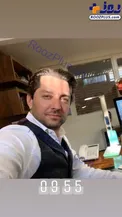 بهرام رادان در دفتر کاری اش+عکس