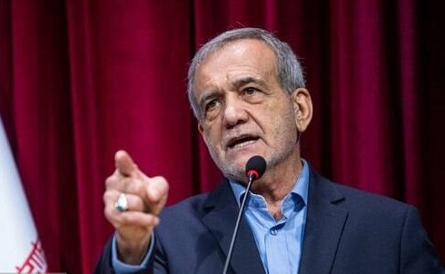 میدان و میز مذاکره را ترک نکرده‌ایم/مقابل هیچ تهدیدی عقب‌نشینی نخواهیم کرد
