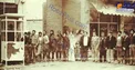 صف طولانی تلفن عمومی در دهه ۵۰ +عکس