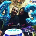 تیپ جالب آقای بازیگر  در جشن تولد 43 سالگی اش + عکس