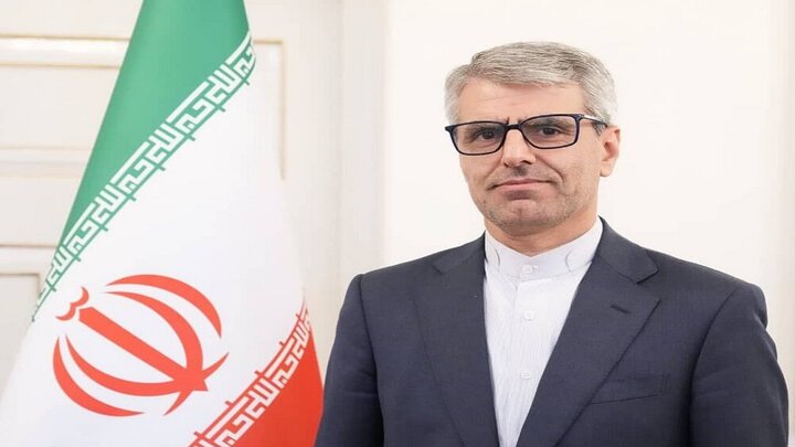 باید گریبان طرف مقابل را برای اجرای تعهدات بگیریم باید گریبان طرف مقابل را برای اجرای تعهدات بگیریم
