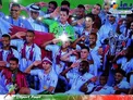 عکس دسته جمعی قطری ها بعد از بالا بردن جام