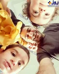 خانم بازیگر و دوقلوهایش/عکس