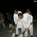 تصویری قابل تامل از نماینده سراوان در زمان انتخابات مجلس/عکس
