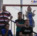 عکس/ هوادار خا‌نم دو آتیشه استقلال در تمرین این تیم