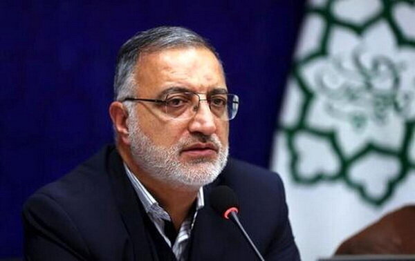 آسیب‌زدن آمریکا به ۱۸ اتوبوس چینی حین انتقال به کشور/ اتوبوس‌ها در بندرعباس تخلیه شده‌اند