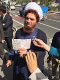 روحانی ای كه ميخواهد در صورت رييس جمهور شدن ترياک را آزاد كند +عكس
