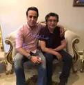جادوگر و بازیگر پیشکسوت سینما وتلویزیون در یک قاب