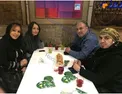 گروهی از بازیگران زن و مرد مشهور در یک رستوران زیبا + عکس