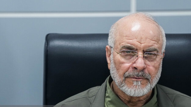 هر جا دست مردم باز باشد،گرههای بزرگ باز میشود هر جا دست مردم باز باشد،گرههای بزرگ باز میشود