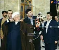 عكس/ آيت الله هاشمي در حال تيراندازي با كمان