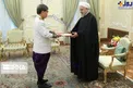 عکس/ شلو‌ار جالب آقای سفیر در دیدار با روحانی!