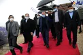 عکسی عجیب از نگه داشتن چتر برای وزیر نفت
