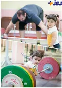عکس/دخنر بهداد سلیمی در حال وزنه برداری