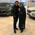 تیپ متفاوت خانم بازیگر و پسرش در نمایشگاه ماشین+عکس