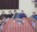 خوشگذرانی خواننده مشهور و دوستانش زیر کرسی+عکس