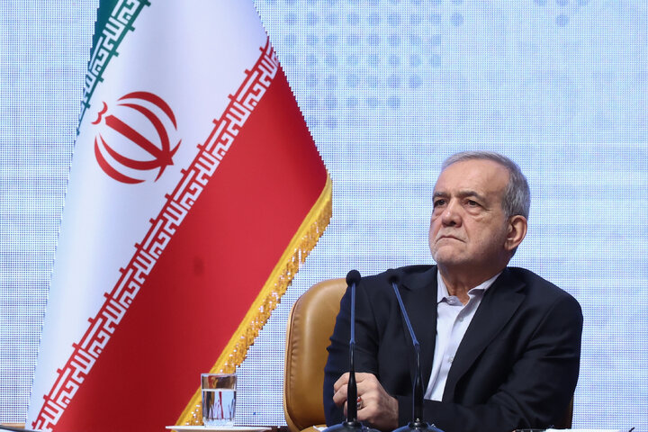 رسیدگی به محرومان از اولویتهای حکمرانی است رسیدگی به محرومان از اولویتهای حکمرانی است